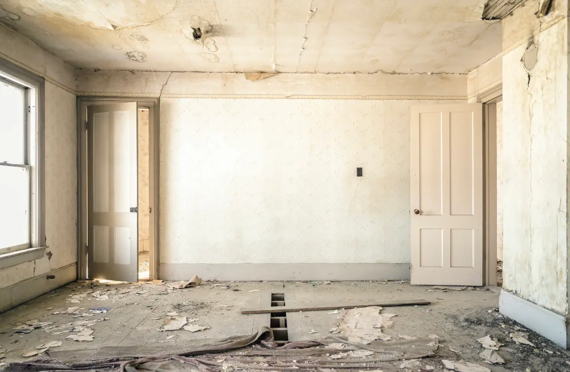 Waste disposal crew managing a cleanout project in Hartsville-Trousdale County